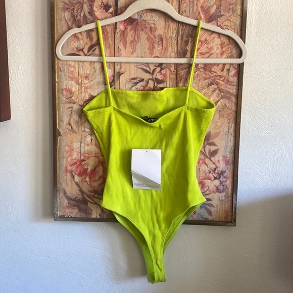 NWT NAKED WARDROBE SNATCHED STRETCH RIB LIME GREEN RIBBED BODYSUIT BODYCON TOP L - Picture 6 of 11